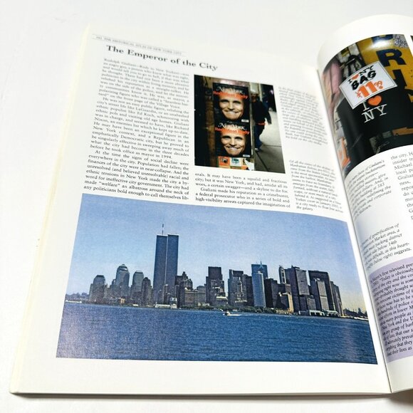 The Historical Atlas of New York City A Visual Celebration Eric Homberger 2005 - Picture 11 of 16